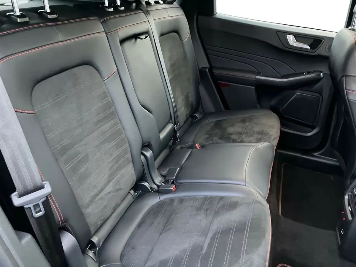 2022-ford-kuga-25t-st-line-x-edition-225ps-phev-big-21