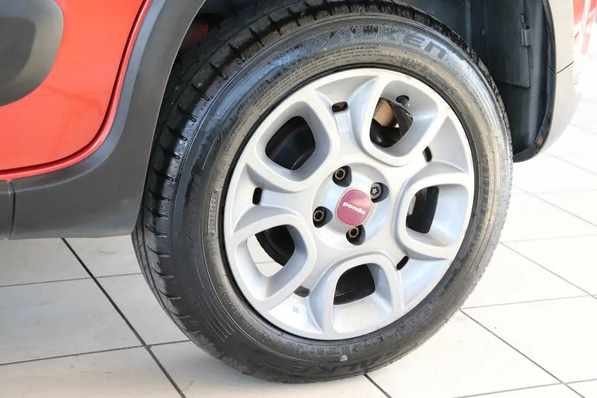 2013-fiat-panda-09-big-78