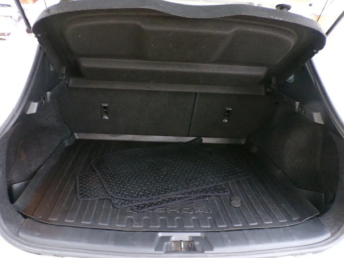 2015-nissan-qashqai-16dci-n-tec-big-18