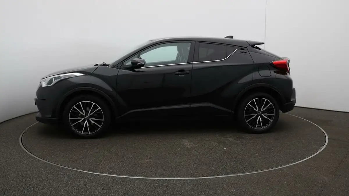 2017-toyota-c-hr-12-excel-awd-cvt-big-4