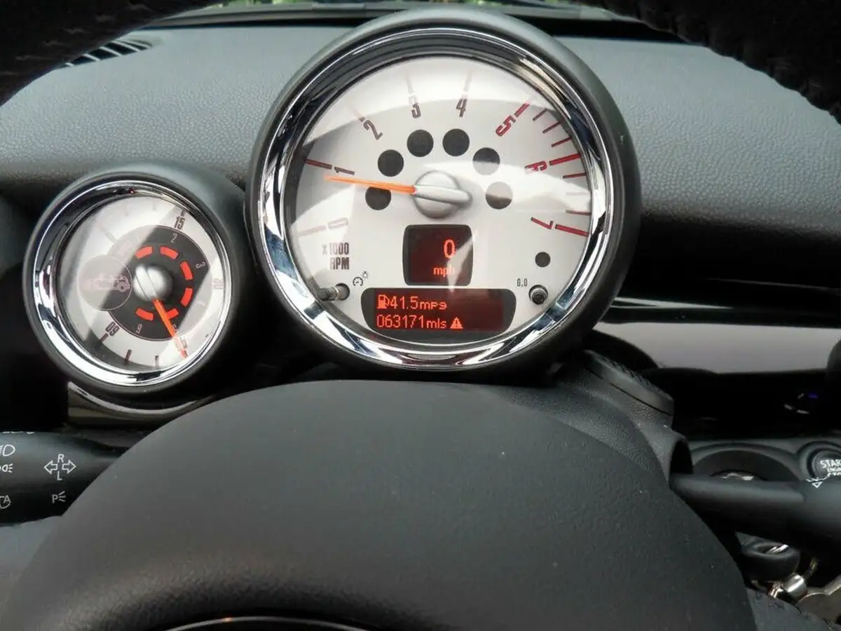 2014-mini-roadster-20td-cooper-sd-chili-big-46