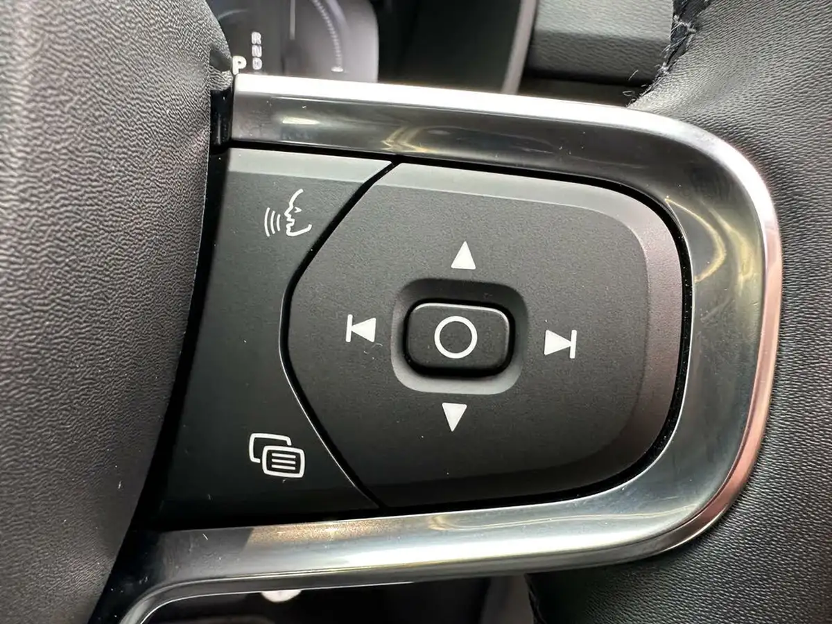 2022-volvo-xc40-15-t5-inscription-pro-big-29