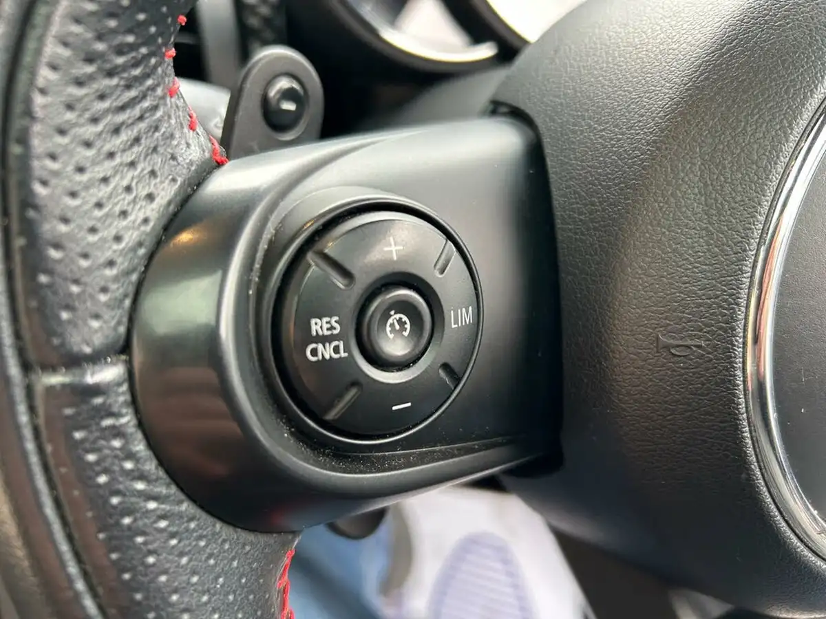 2019-mini-cooper-20-cooper-s-sport-189bhp-hatchback-3d-auto-big-23