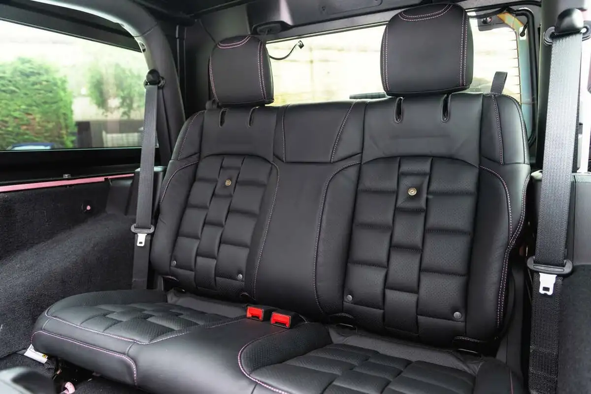 2021-jeep-wrangler-20-gme-sahara-3d-big-11