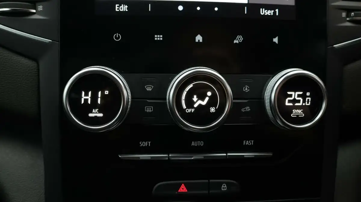 2021-renault-megane-15dci-iconic-sport-tourer-big-12
