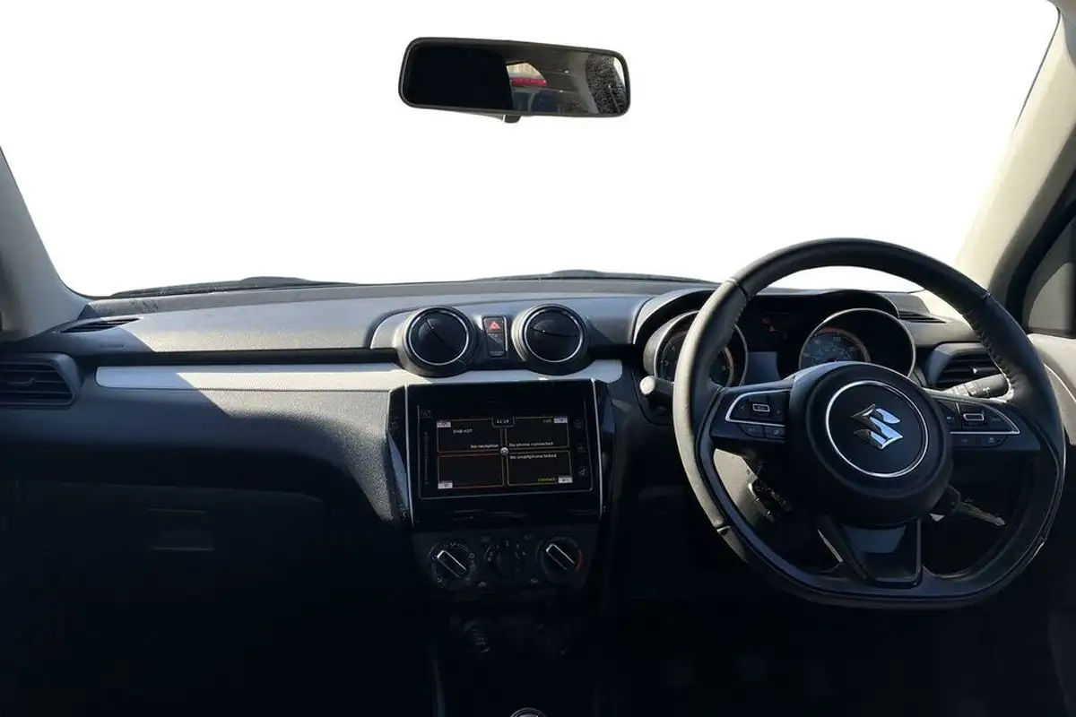 2024-suzuki-swift-12-dualjet-sz-l-big-8