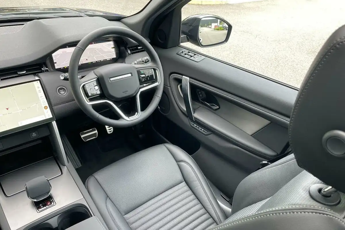 2024-land-rover-discovery-sport-15-p300e-dynamic-se-big-17