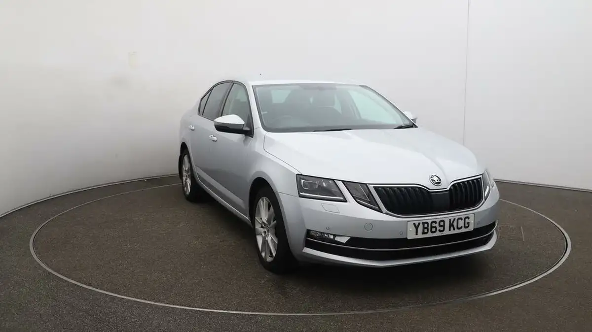 2019-skoda-octavia-20tdi-se-l-hatchback-big-34