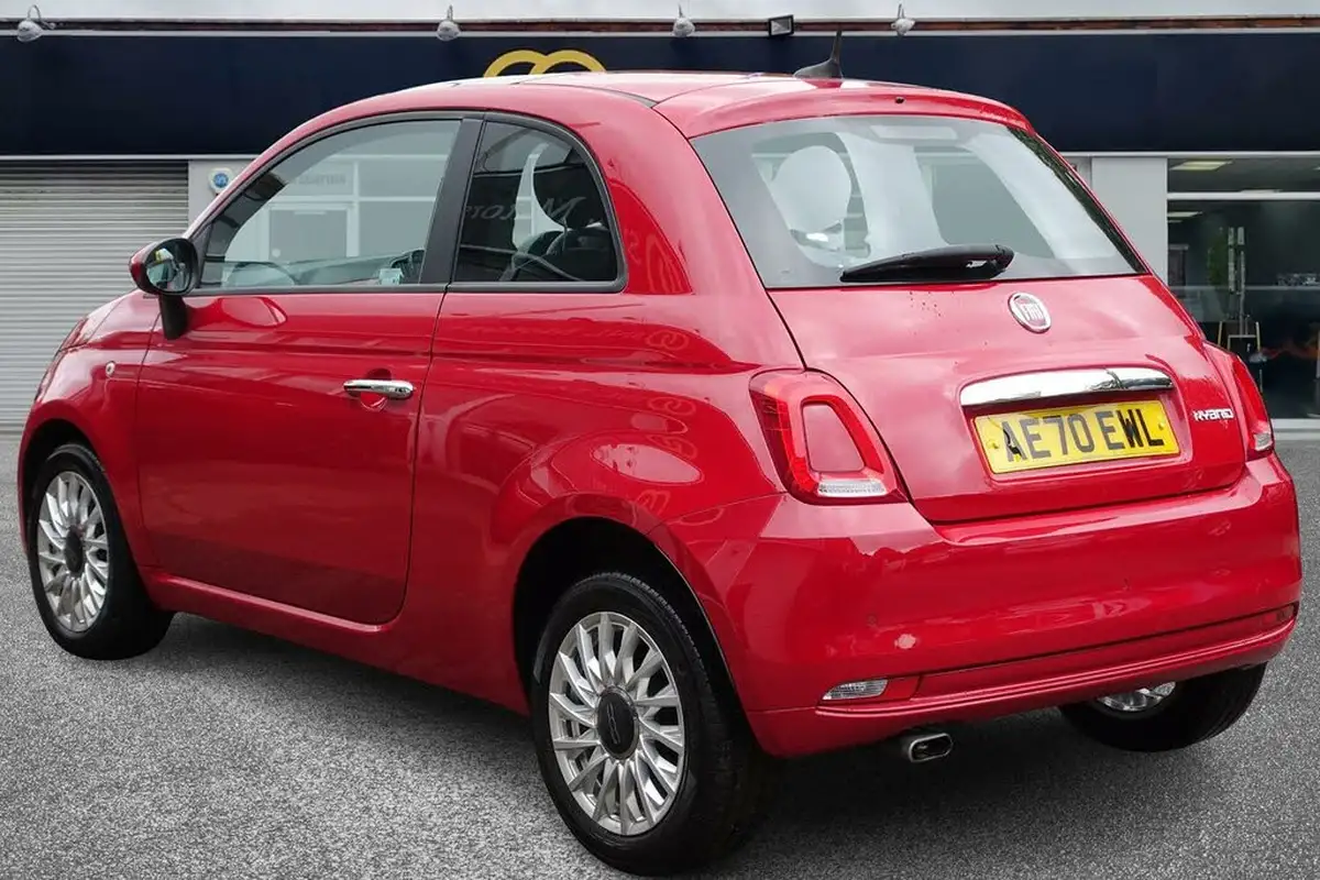 2020-fiat-500-10-lounge-big-6