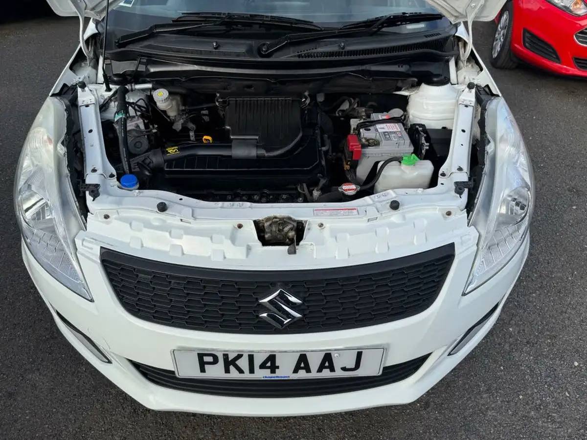 2014-suzuki-swift-12-sz3-94ps-5d-big-9