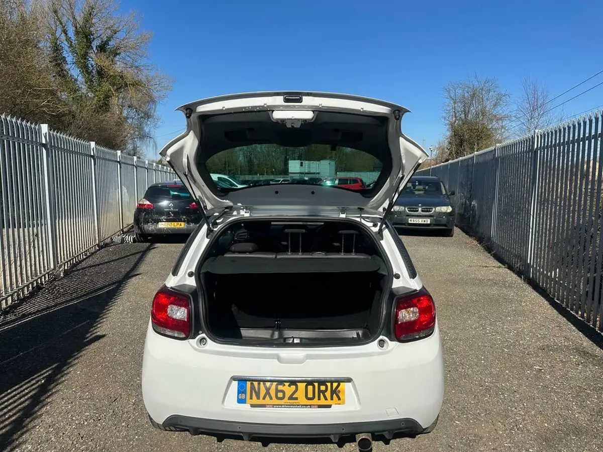 2012-citroen-ds3-16-dstyle-plus-big-10