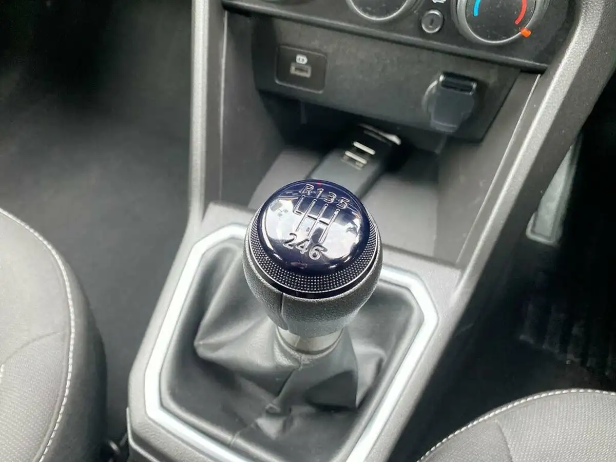 2021-dacia-sandero-10-tce-comfort-90bhp-big-10