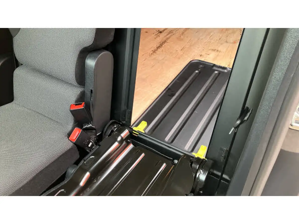 2023-citroen-berlingo-15-bluehdi-1000-driver-edition-100pseu6d-big-37