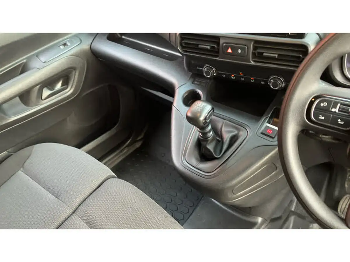2023-citroen-berlingo-15-bluehdi-1000-driver-edition-100pseu6d-big-13