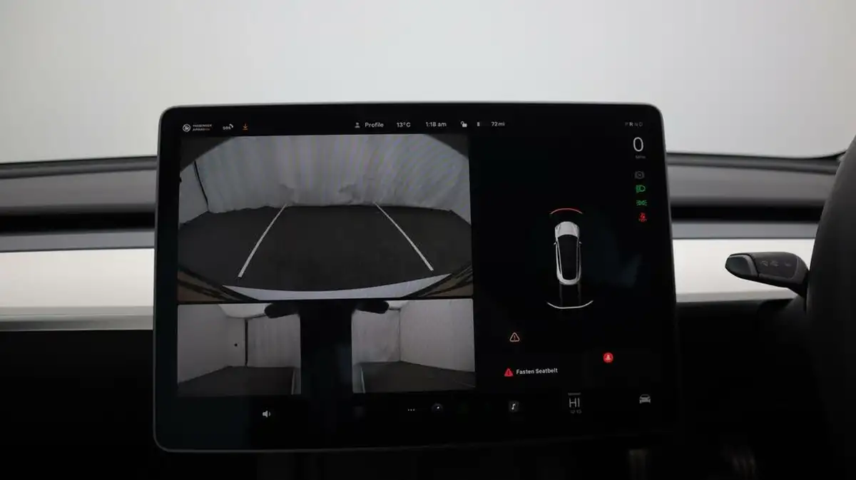 2021-tesla-model-3-e-performance-4x4-big-24