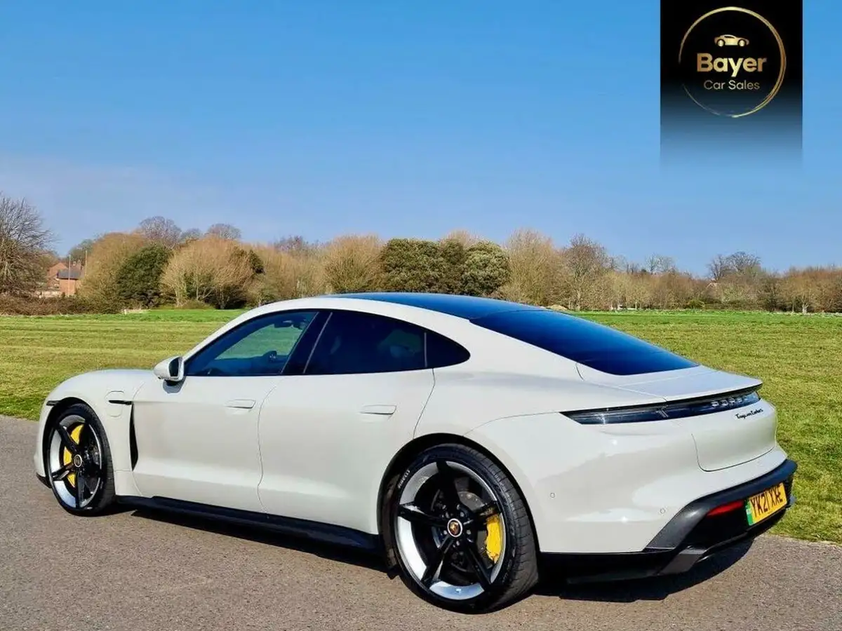 2021-porsche-taycan-e-turbo-s-big-5