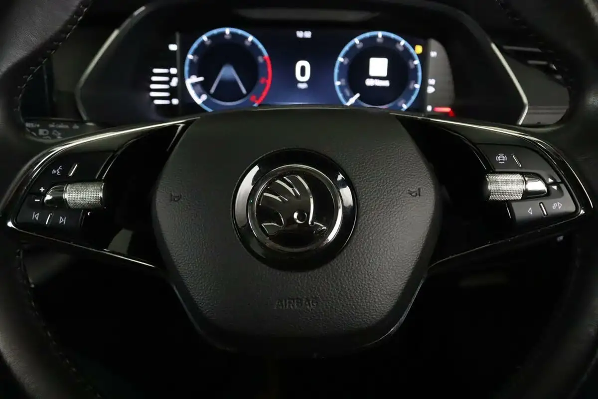 2021-skoda-octavia-10-tsi-se-technology-hatchback-big-20
