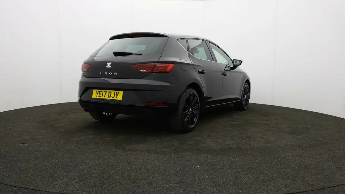 2017-seat-leon-14-ecotsi-xcellence-technology-hatchback-dsg-big-75