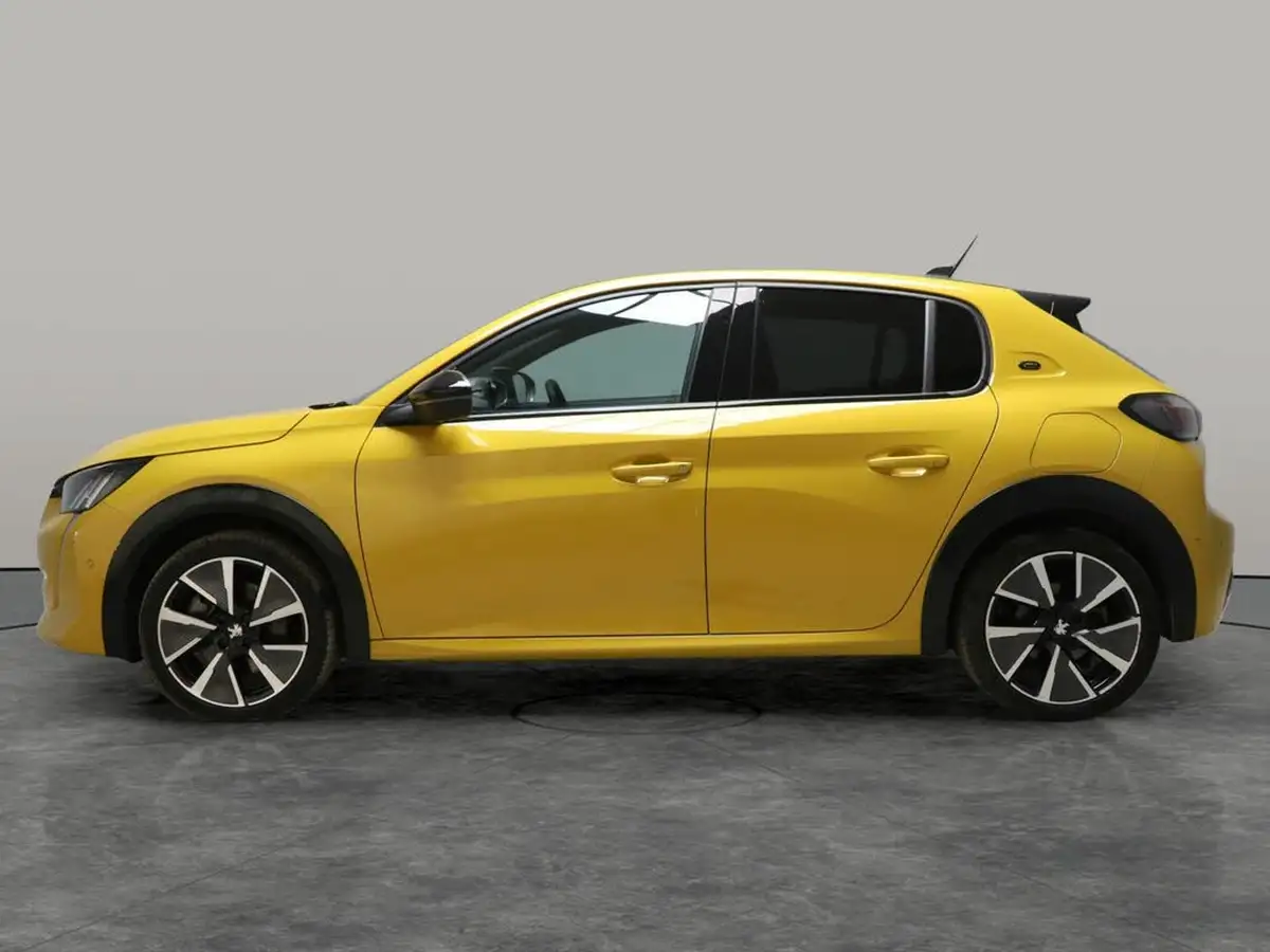 2021-peugeot-208-e-gt-50kwh-big-13
