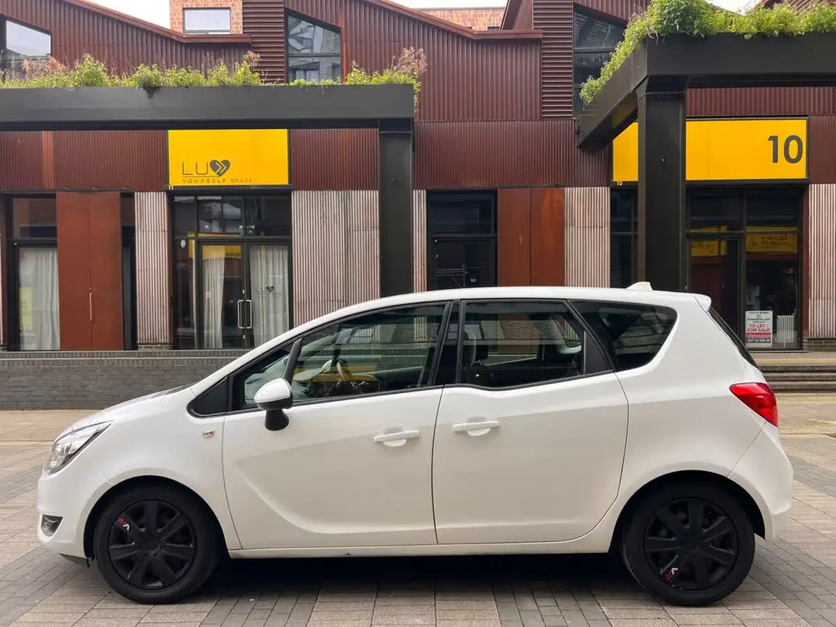2014-vauxhall-meriva-14-exclusiv-ac-120ps-1364cc-auto-big-2