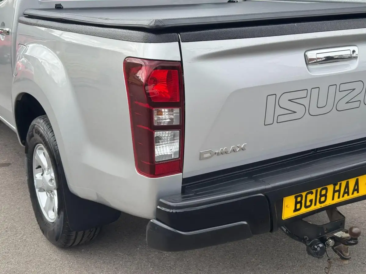 2018-isuzu-d-max-19td-eiger-big-47