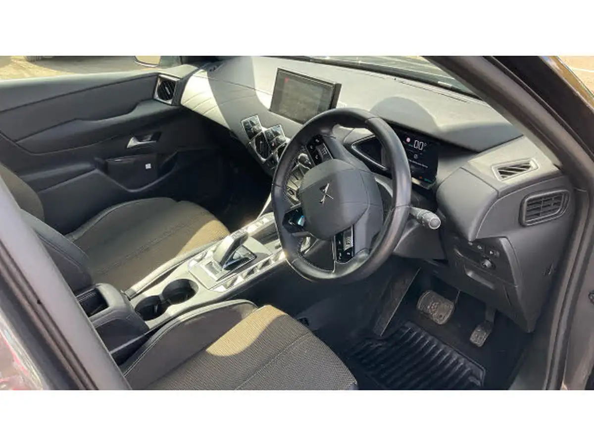 2021-ds-ds-3-crossback-e-tense-prestige-big-10