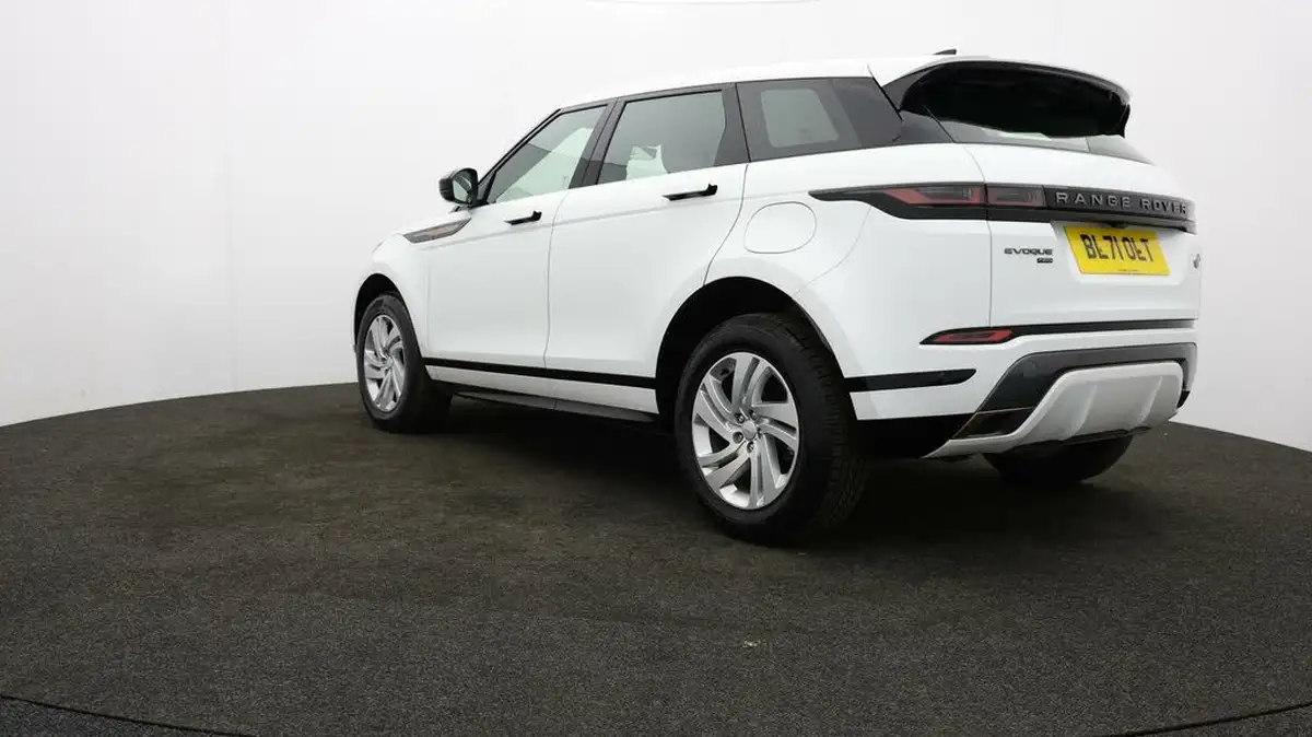 2022-land-rover-range-rover-evoque-15-p300e-r-dynamic-s-big-71
