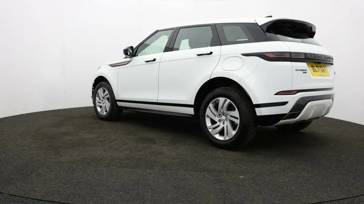 2022-land-rover-range-rover-evoque-15-p300e-r-dynamic-s-big-5