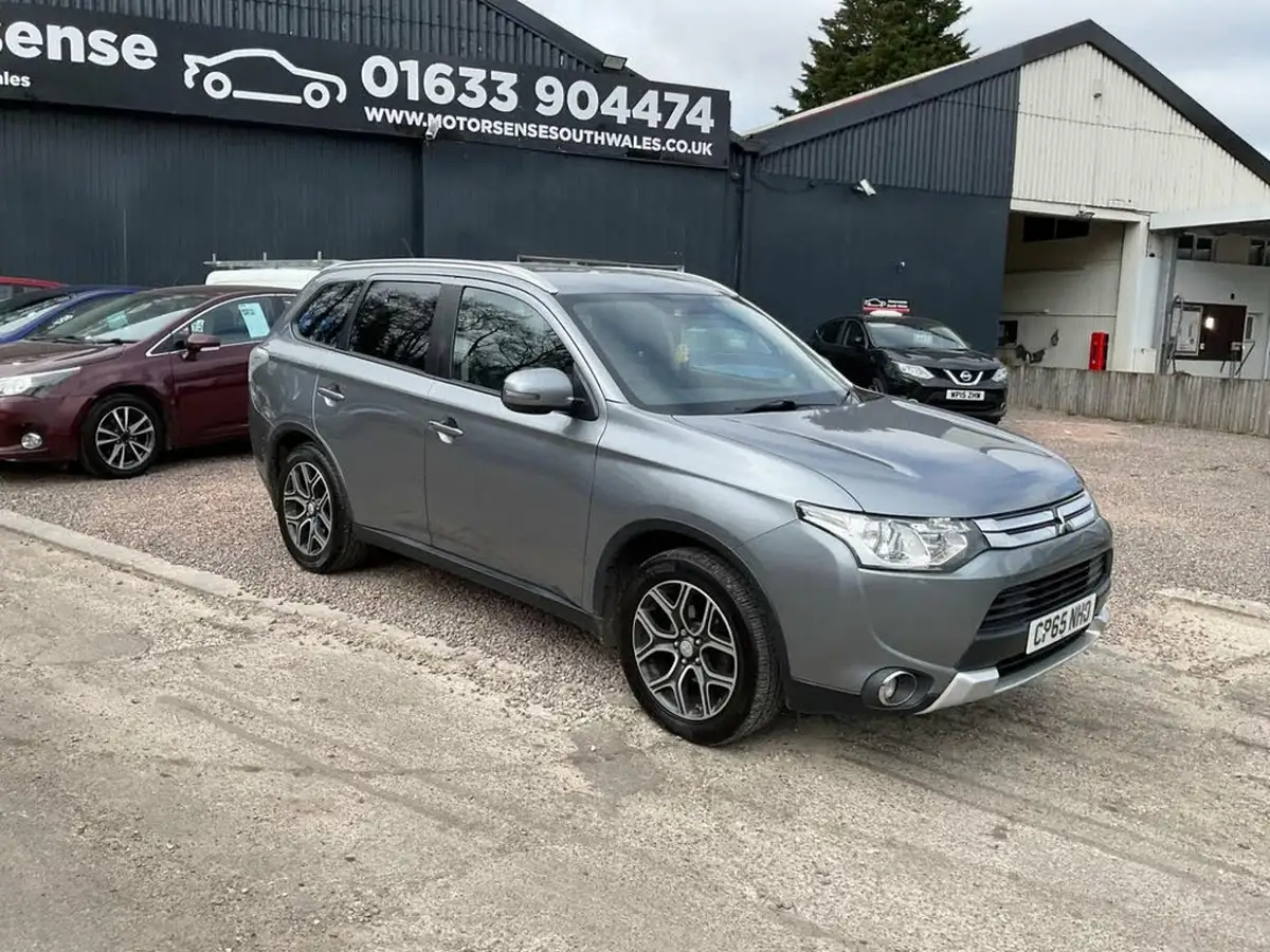 2016-mitsubishi-outlander-22di-d-gx3-leather7st-big-50