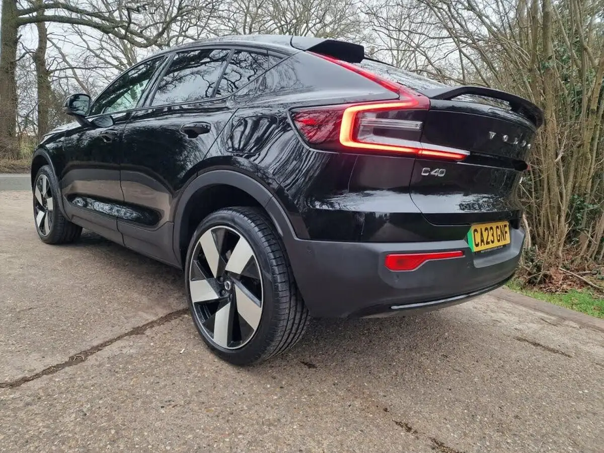 2023-volvo-c40-e-recharge-ultimate-228bhp-big-18