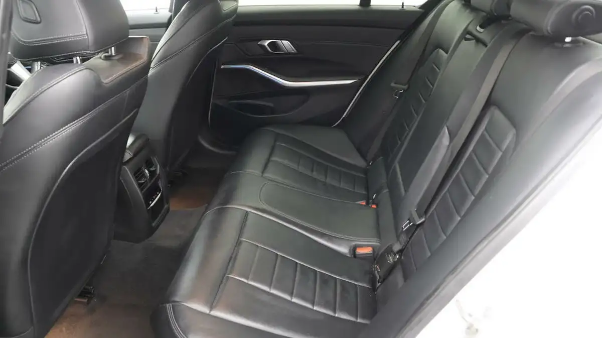 2020-bmw-3-series-20-320i-m-sport-tu-saloon-4d-big-16