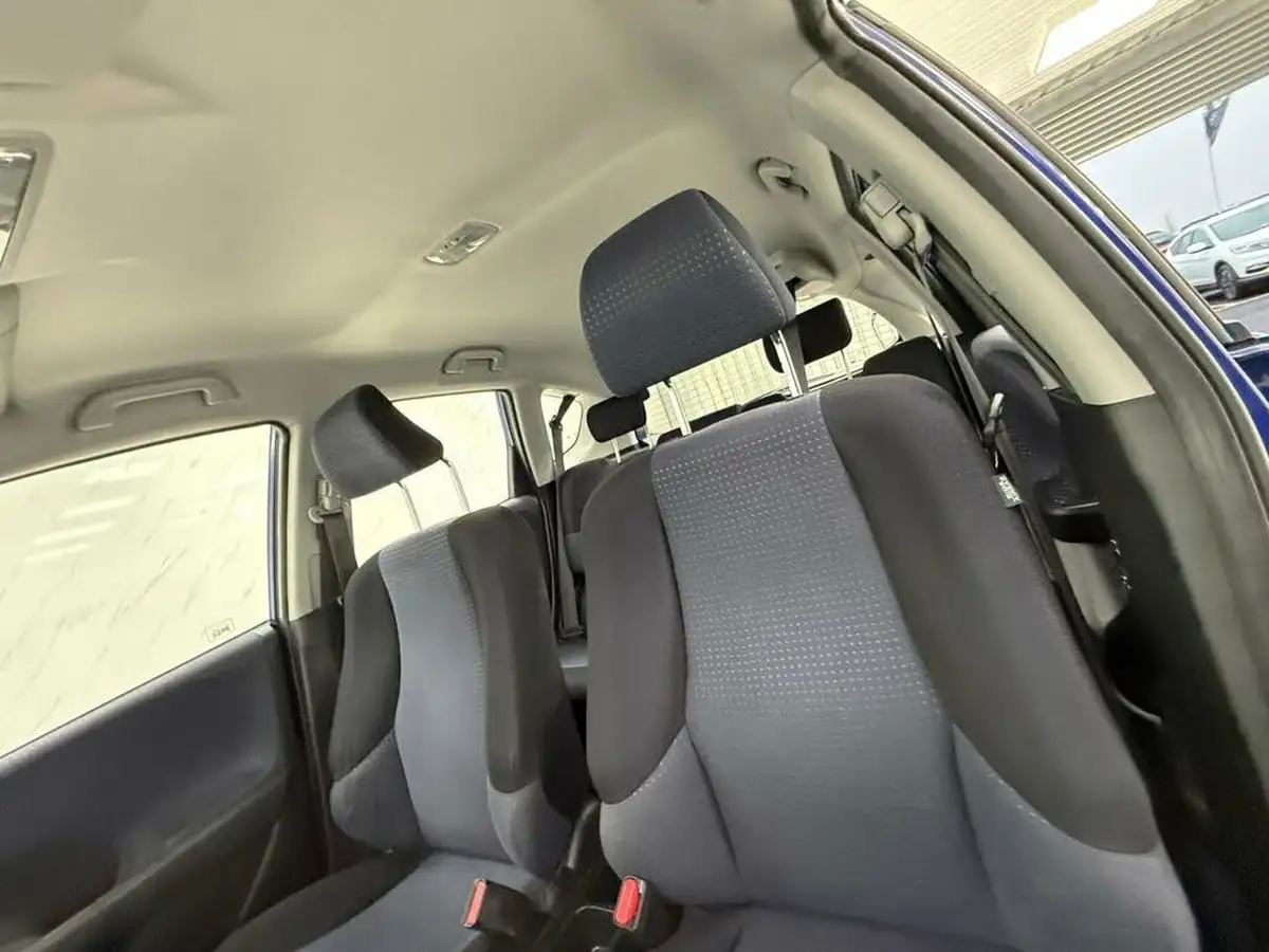 2009-honda-jazz-12-s-1198cc-big-13
