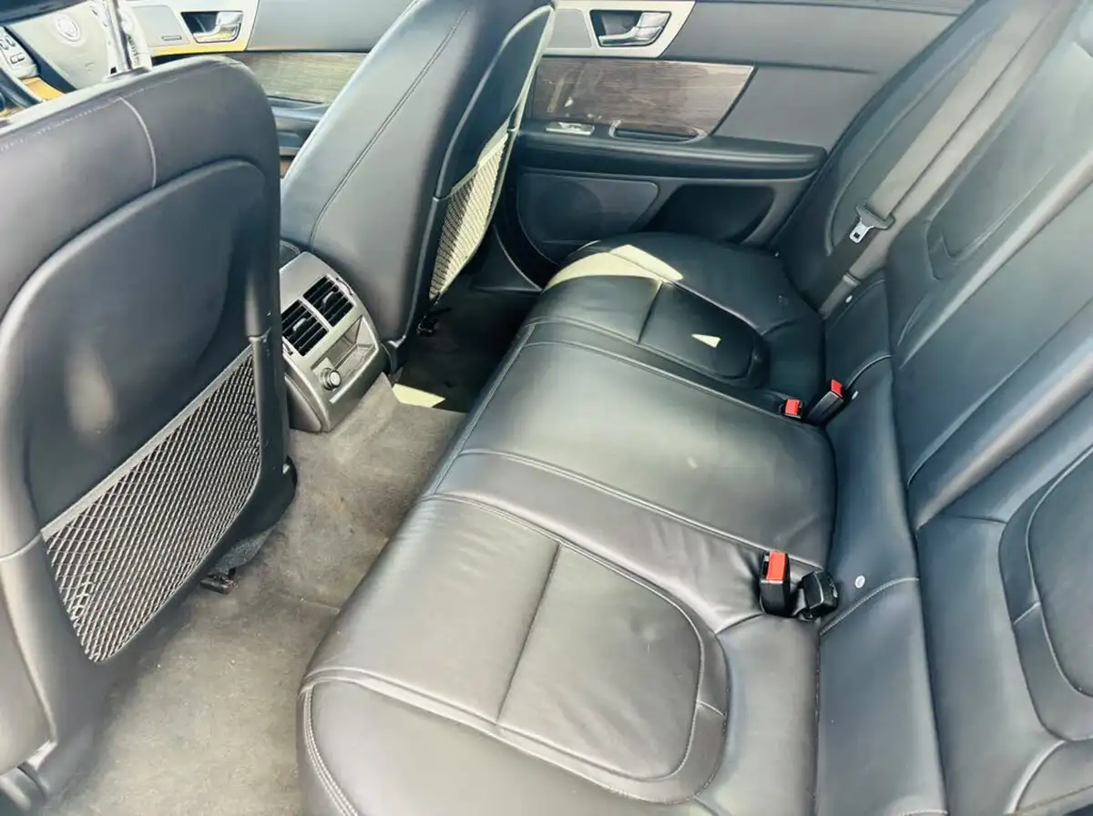2013-jaguar-xf-30td-premium-luxury-ss-sportbrake-5d-auto-big-24