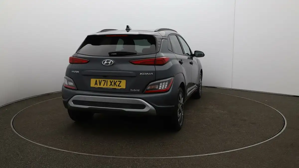 2022-hyundai-kona-16-gdi-premium-big-49