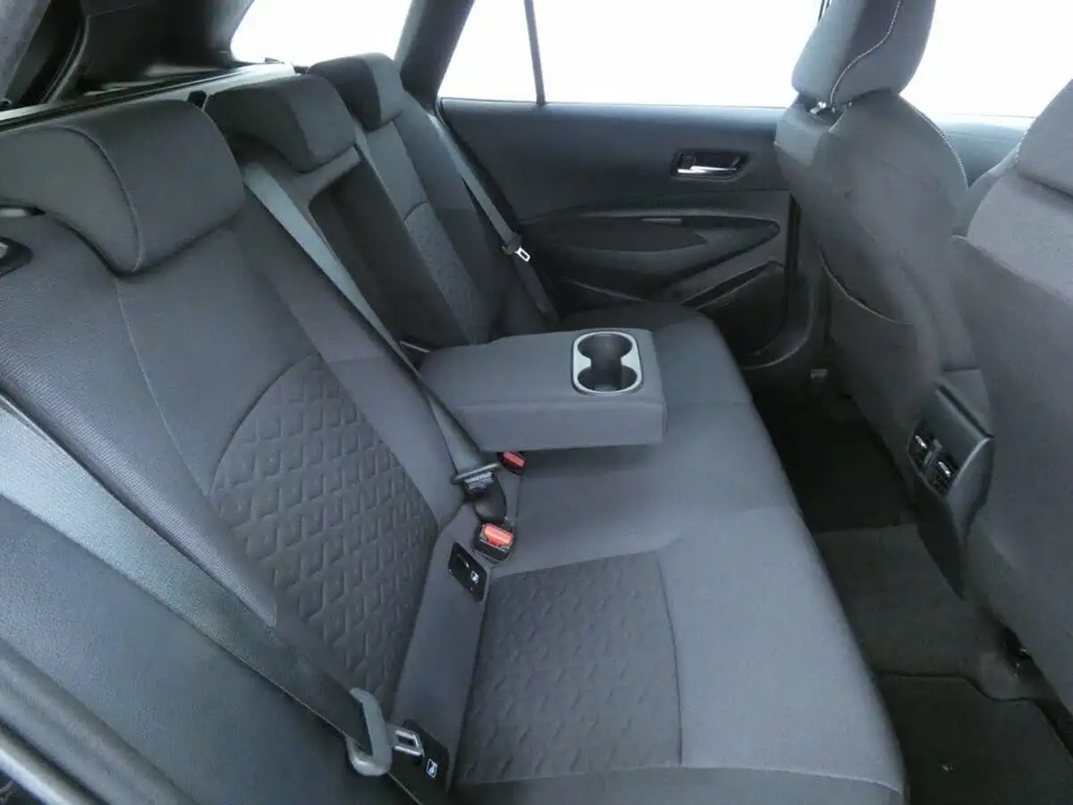 2021-suzuki-swace-18-sz-t-big-19