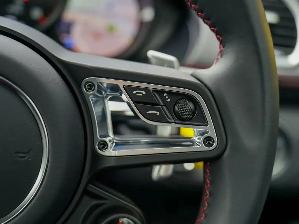 2025-porsche-cayman-718-20-cayman-pdk-big-15