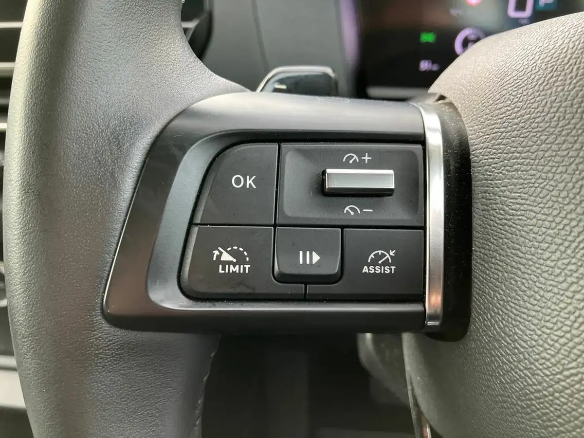 2021-citroen-c4-12-puretech-sense-plus-eat8-big-19