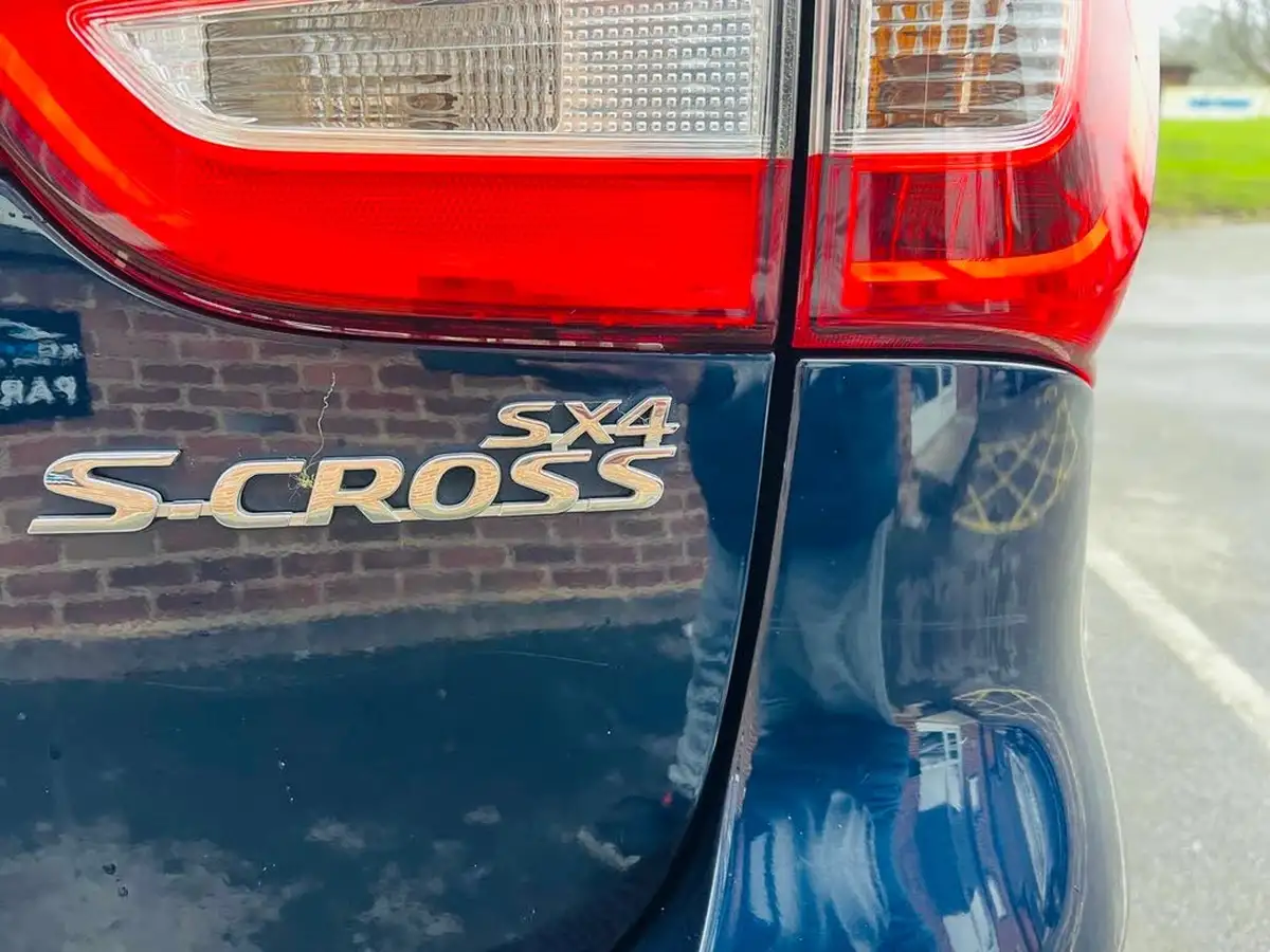 2017-suzuki-s-cross-10-boosterjet-sz-t-110ps-big-23