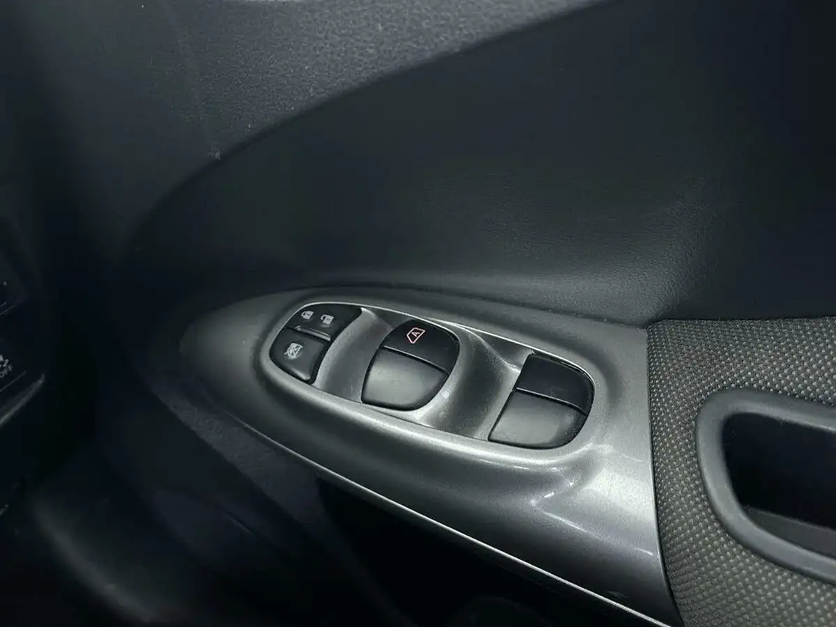 2013-nissan-juke-15td-tekna-big-49