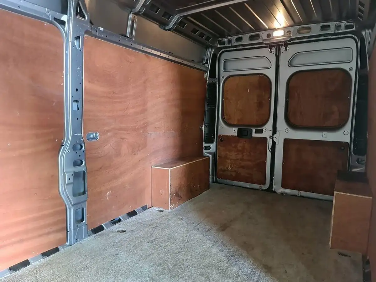 2021-peugeot-boxer-22-bluehdi-professional-335-l3-h2-140bhpeu6dt-panel-big-7