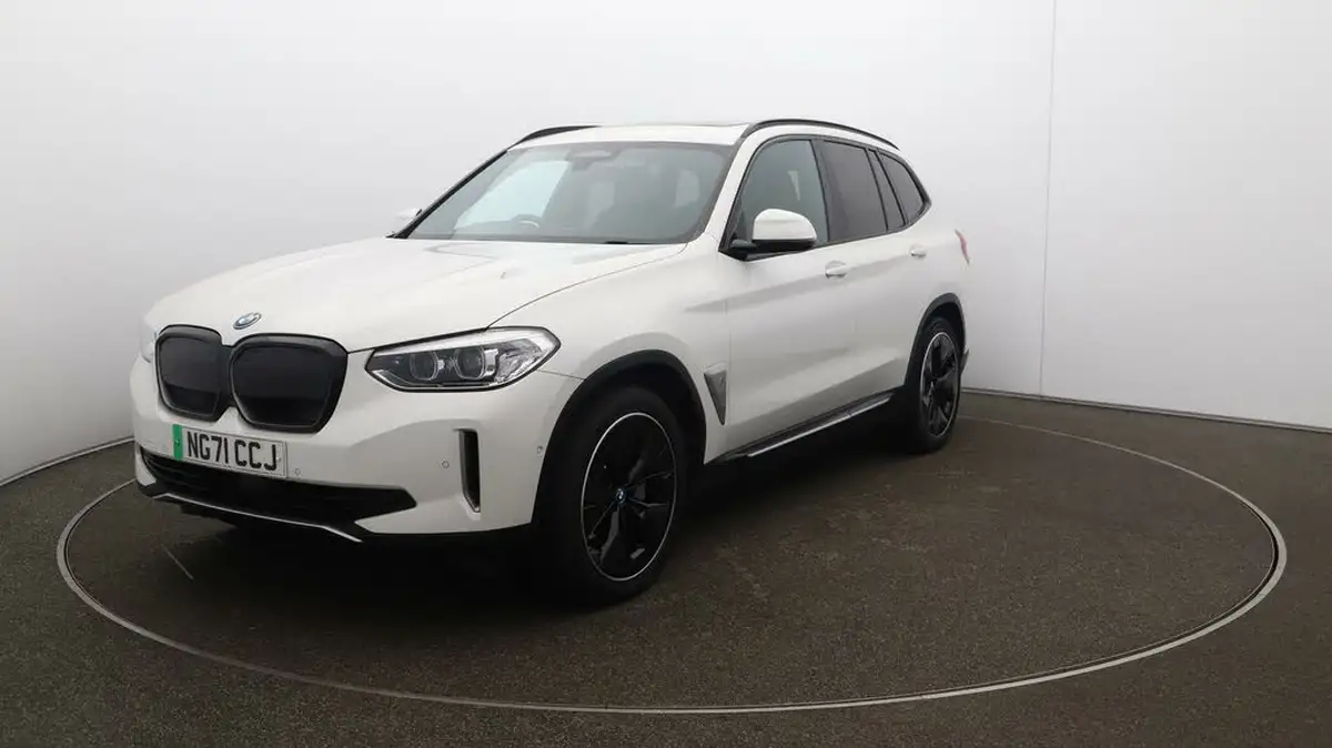 2021-bmw-ix3-e-premier-edition-big-33