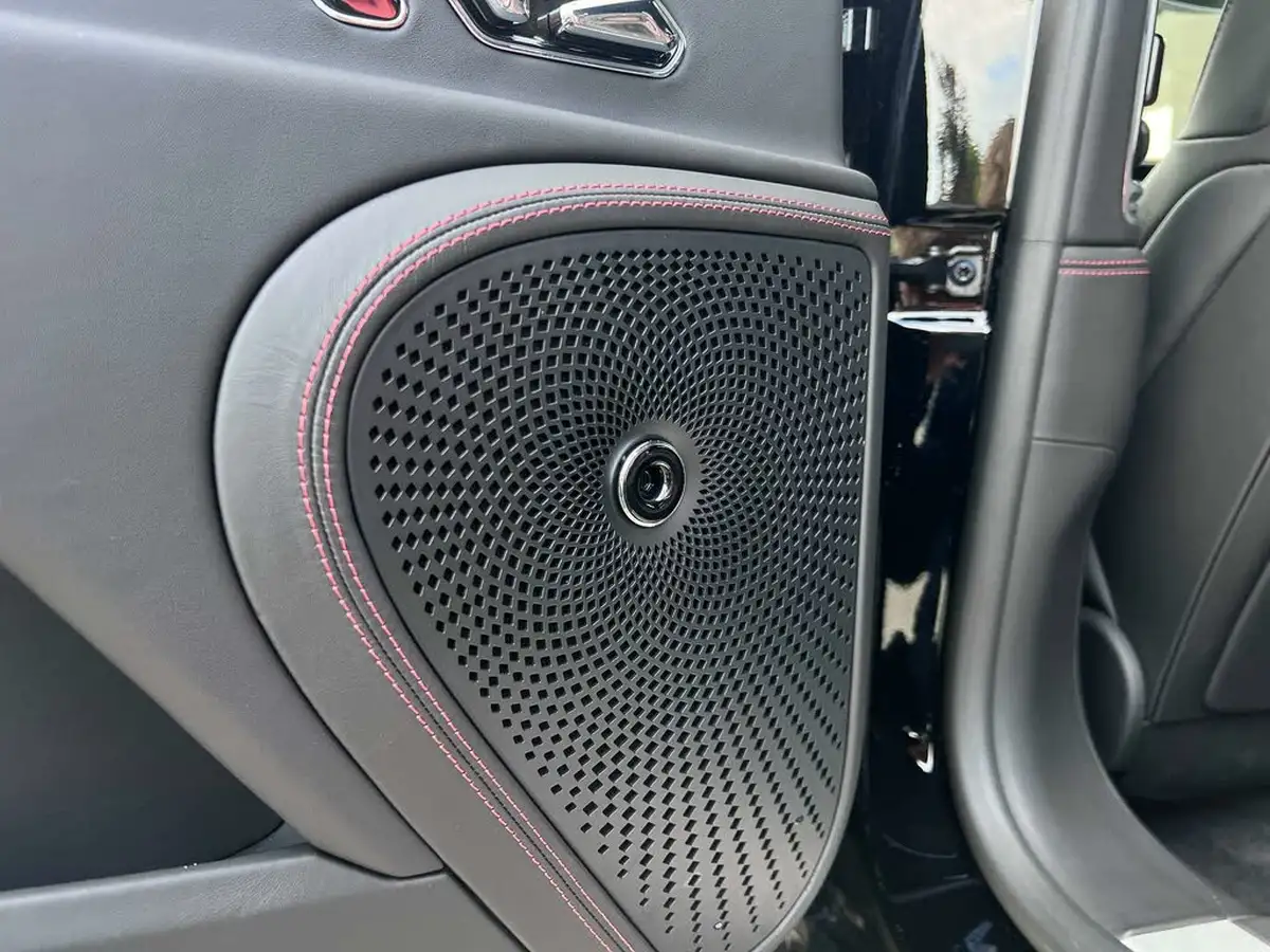 2020-bentley-flying-spur-60-w12-big-75