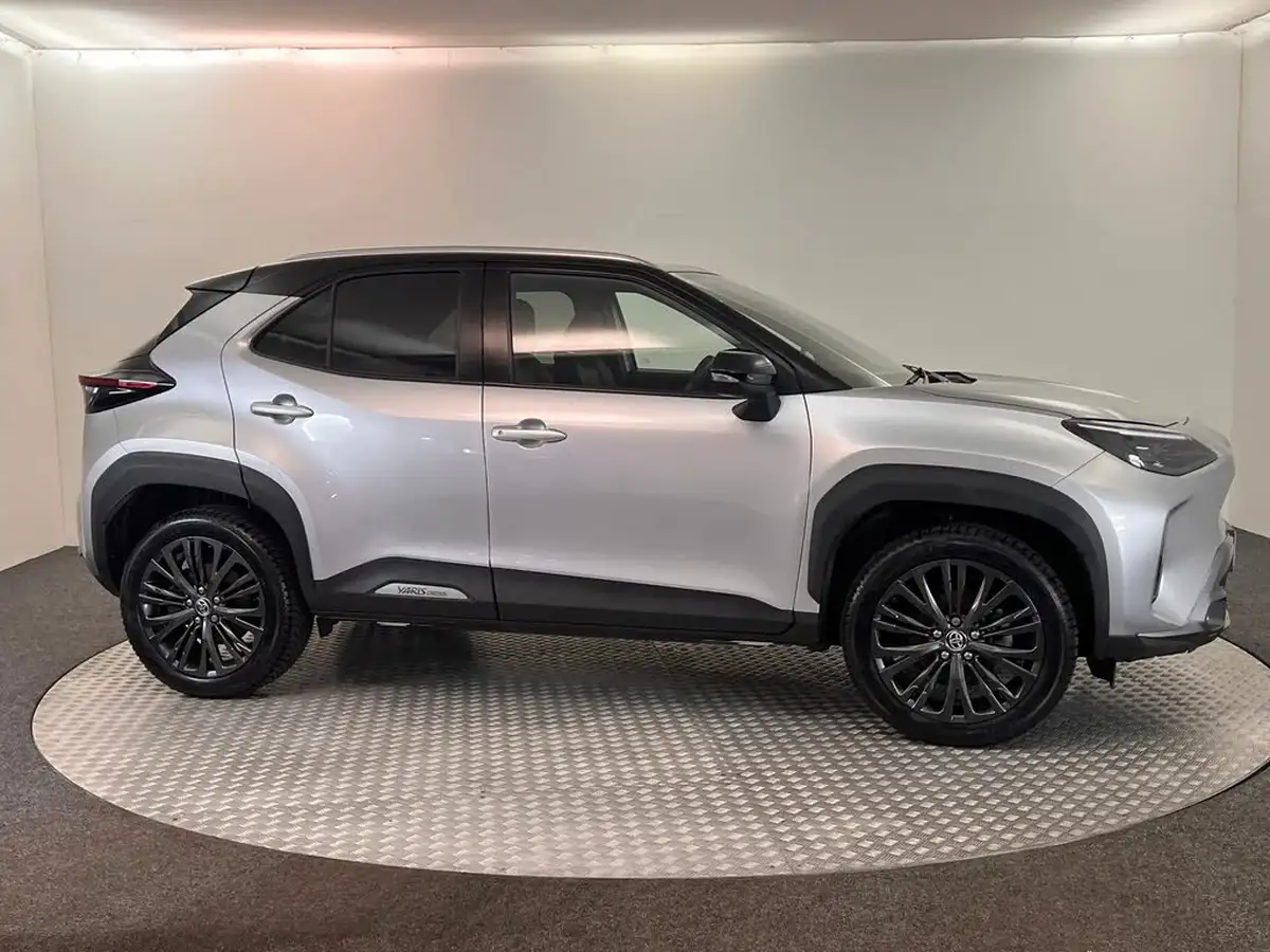 2022-toyota-yaris-cross-15-vvt-i-dynamic-awd-i-big-3