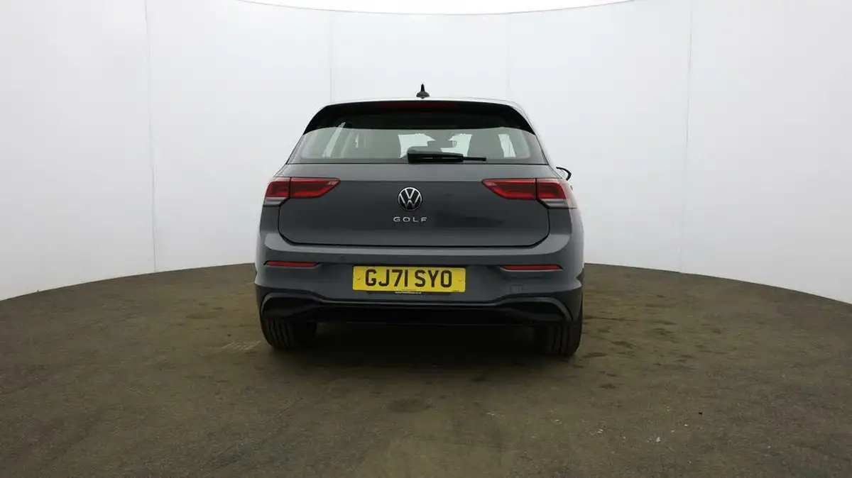 2021-volkswagen-golf-10-tsi-life-hatchback-big-54