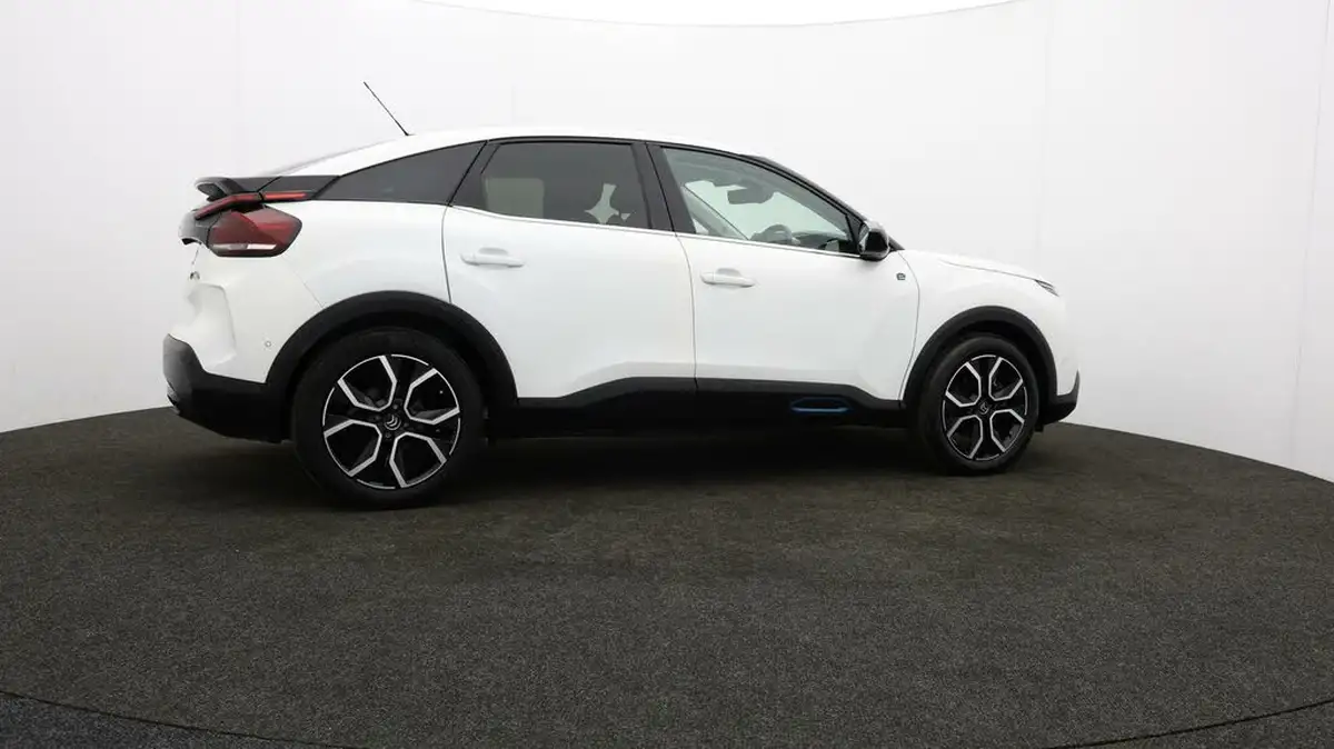 2022-citroen-c4-e-shine-plus-big-30