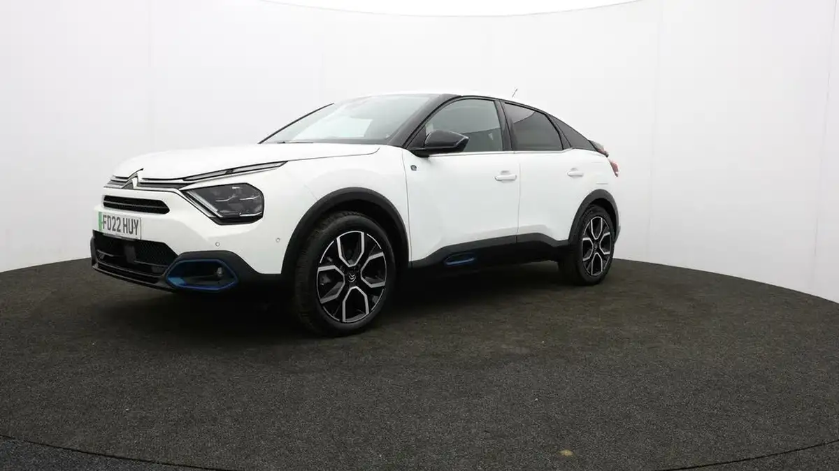2022-citroen-c4-e-shine-plus-big-54