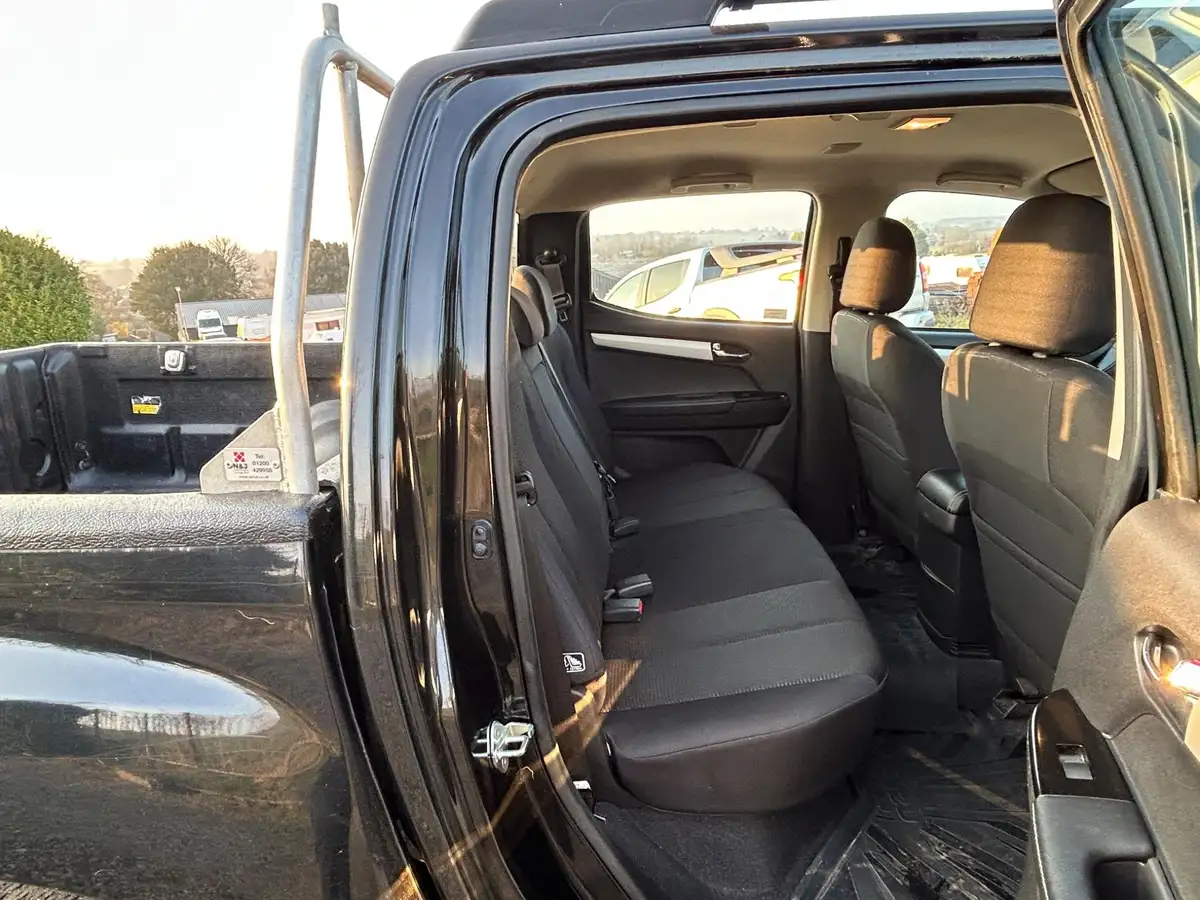 2020-isuzu-d-max-19td-yukon-double-pick-up-big-13