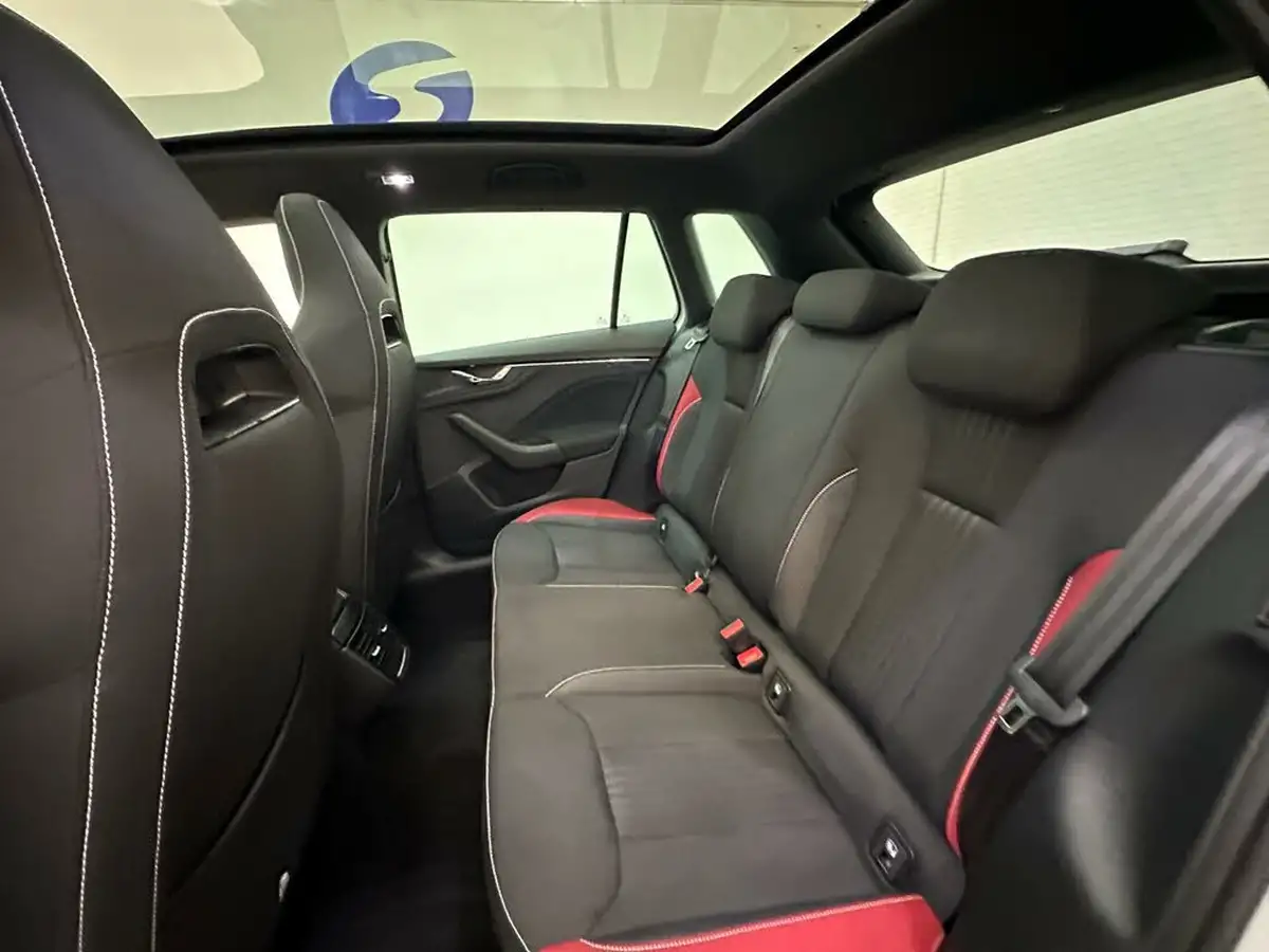 2021-skoda-kamiq-10-tsi-monte-carlo-109ps-dsg-big-31