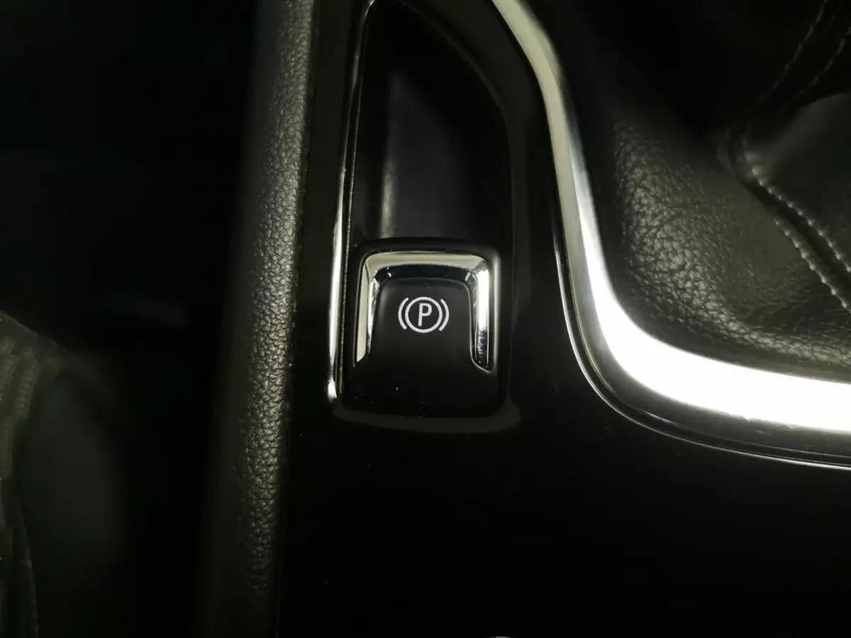2018-vauxhall-insignia-grand-sport-15-turbo-sri-nav-big-19