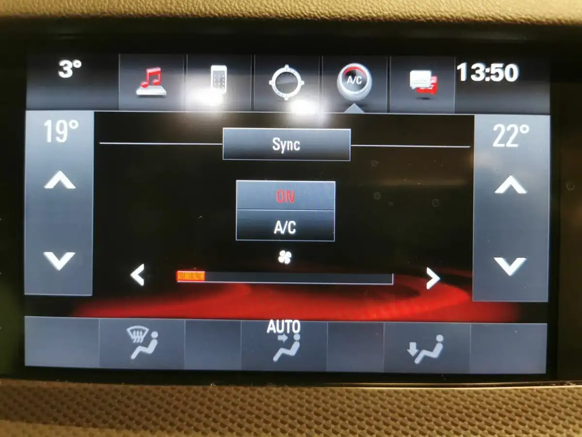 2018-vauxhall-insignia-grand-sport-15-turbo-sri-nav-big-16